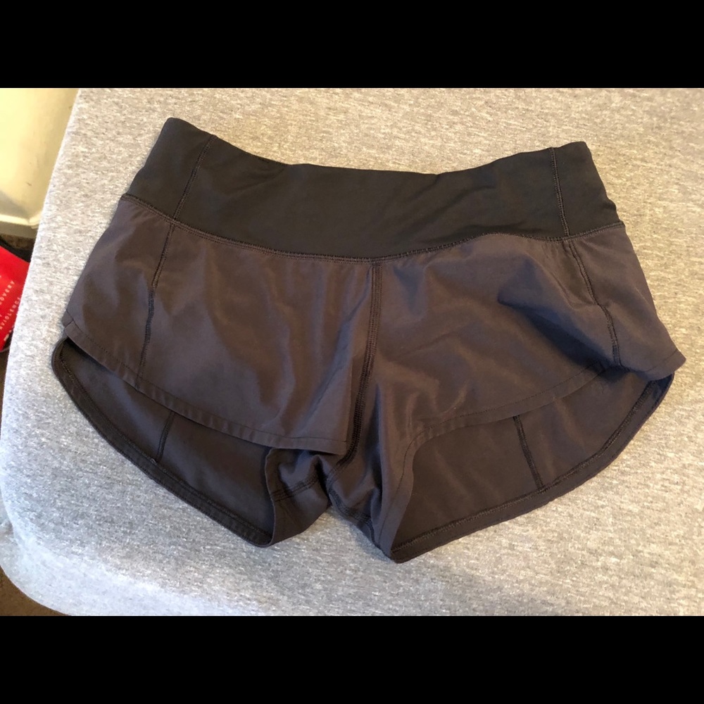 Black Lululemon Speed Up Shorts 2.5”
